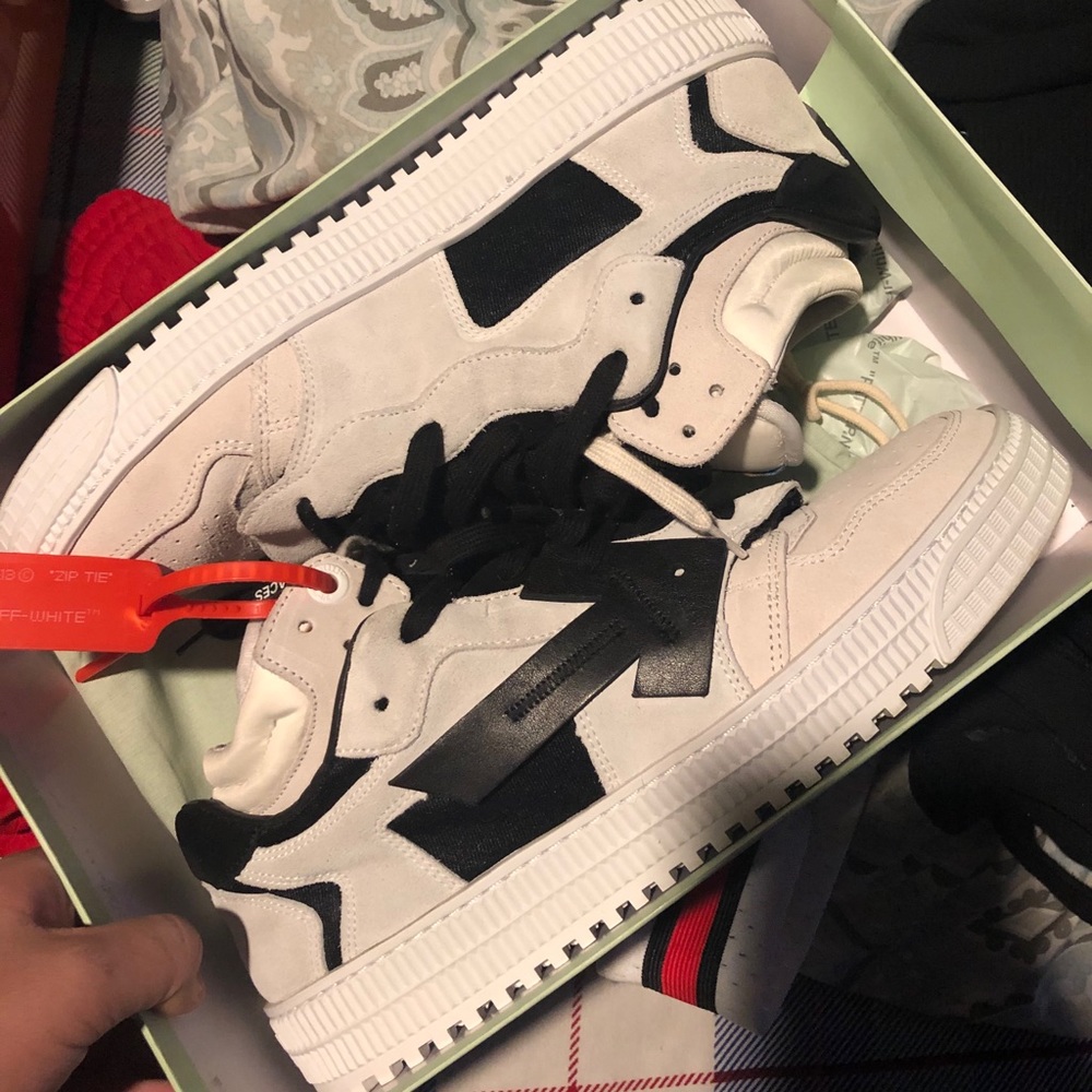 Offwhite court 3.0 lows